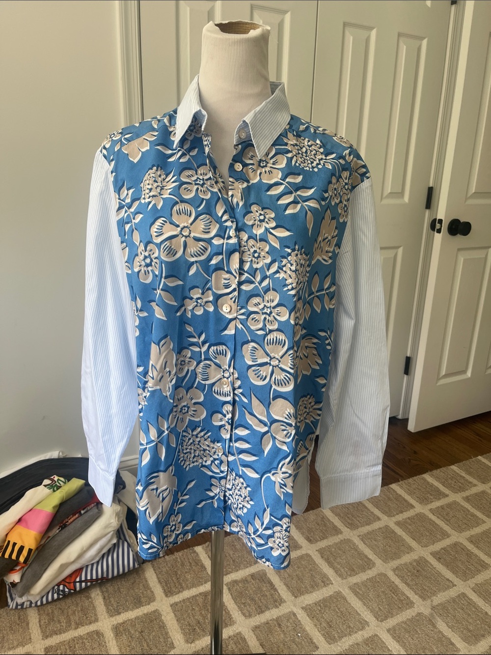 Blue Floral Button-Front Blouse with Cream Print
